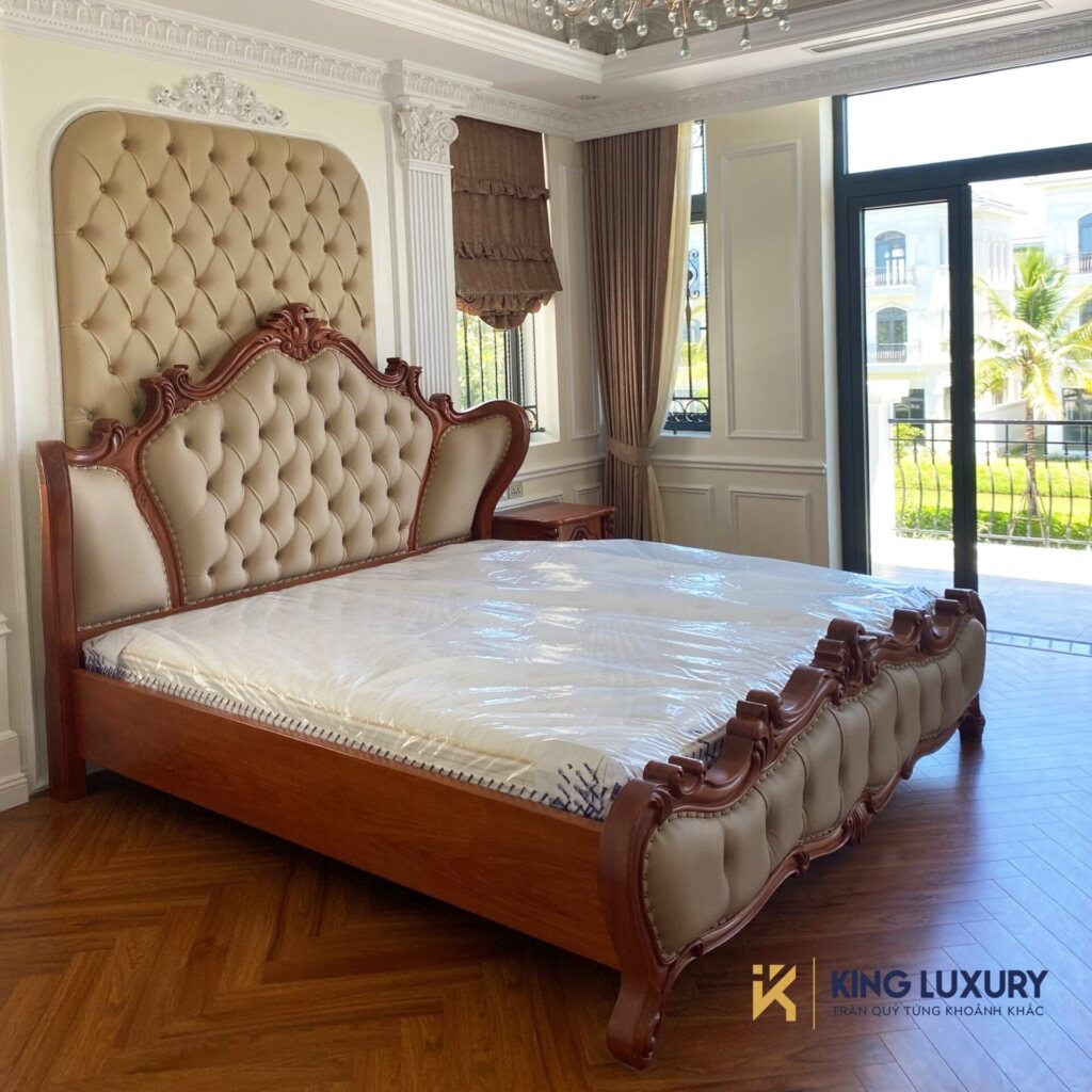 Không gian phòng ngủ tân cổ điển sau khi hoàn thiện nệm